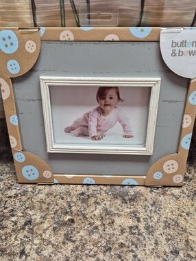 New. Button & Bow Gray and White Picture Frame - Home Accents